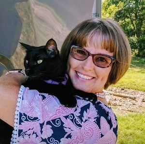 Meet your Posher, Angela